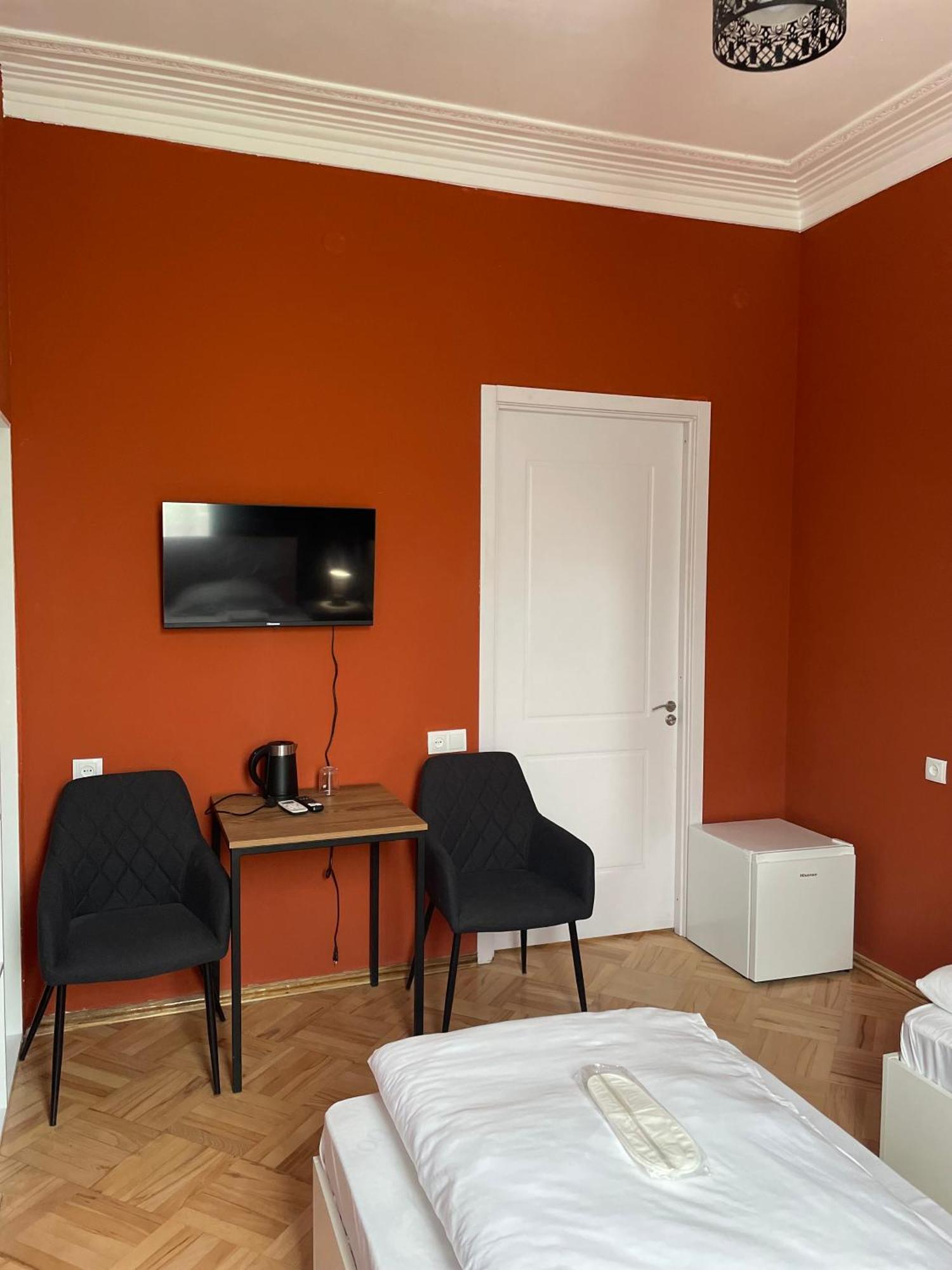 Guest House Top Floor เทลาวี ภายนอก รูปภาพ